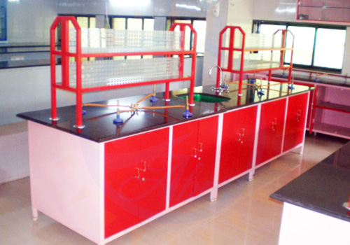 school science laboratory setup & equipments